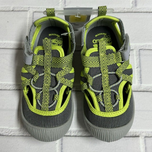 oshkosh bump toe athletic sandals